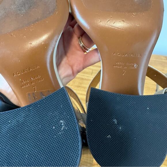 Aquatalia Fredia Buckle Ankle Strap Cream Leather Block Heel Sandals Size 7 - Picture 4 of 6